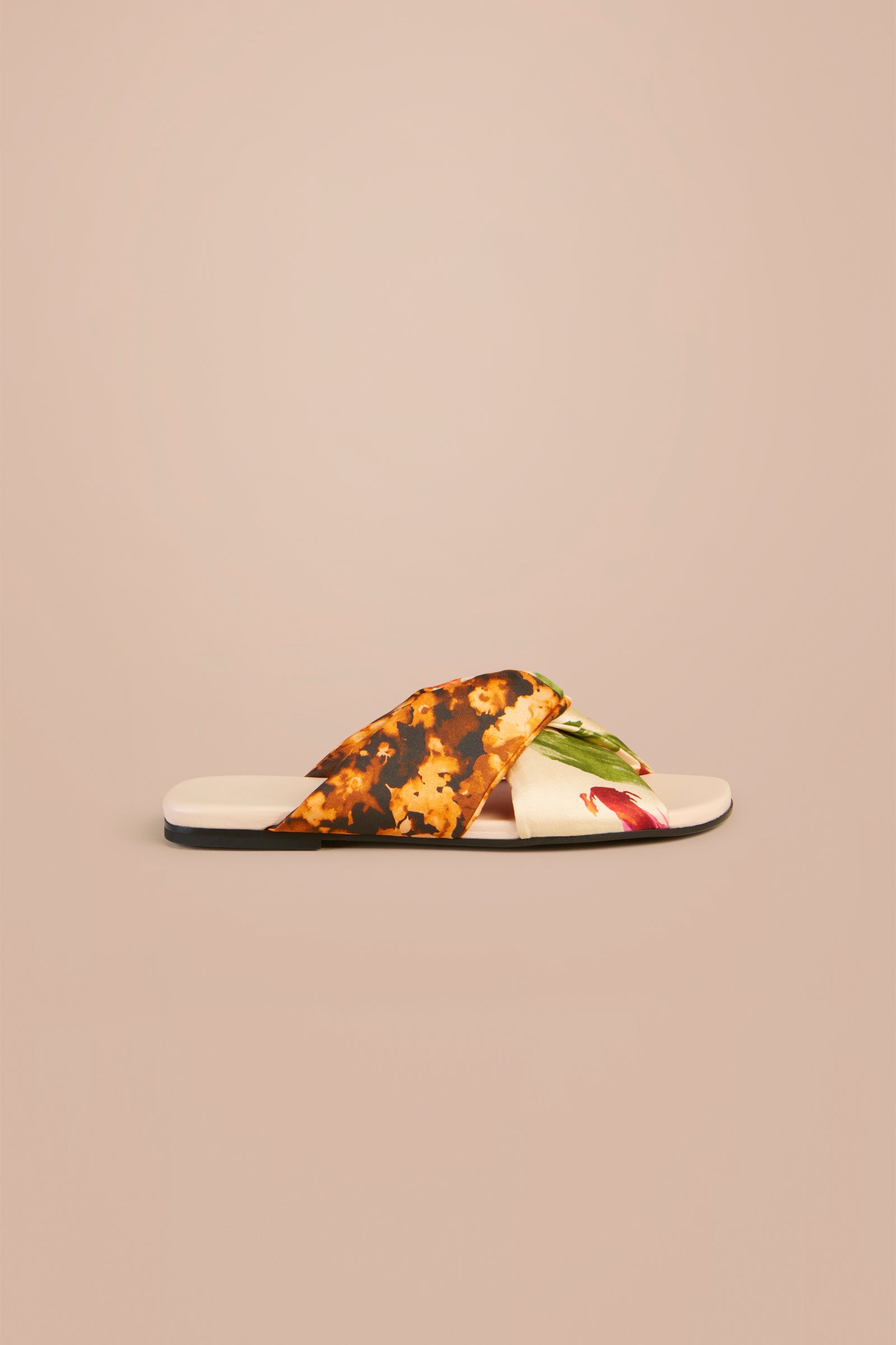 ERIKA SANDAL