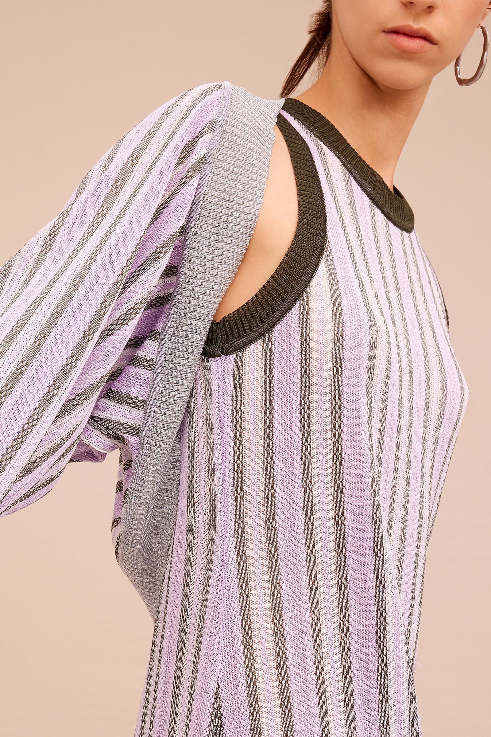 COVERSHOULDERS