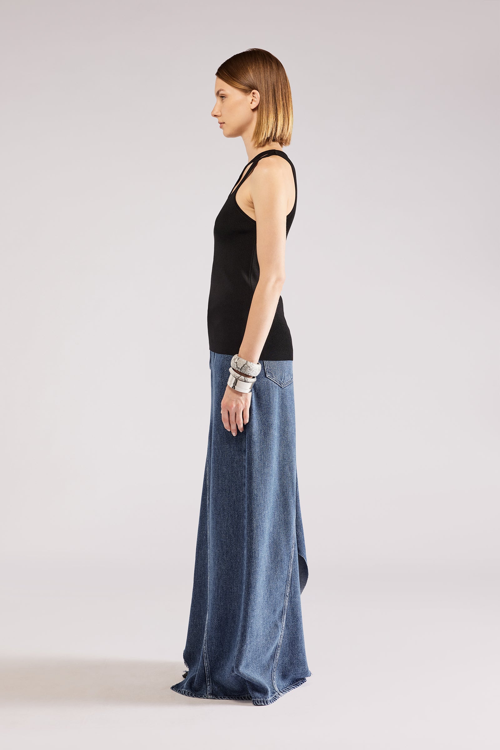Tシャツ・カットソー ERIKA CAVALLINI CREPE DE CHINE HIGH NECK BLOUSE 10899342-2WY-328_1024x.jpg?v=