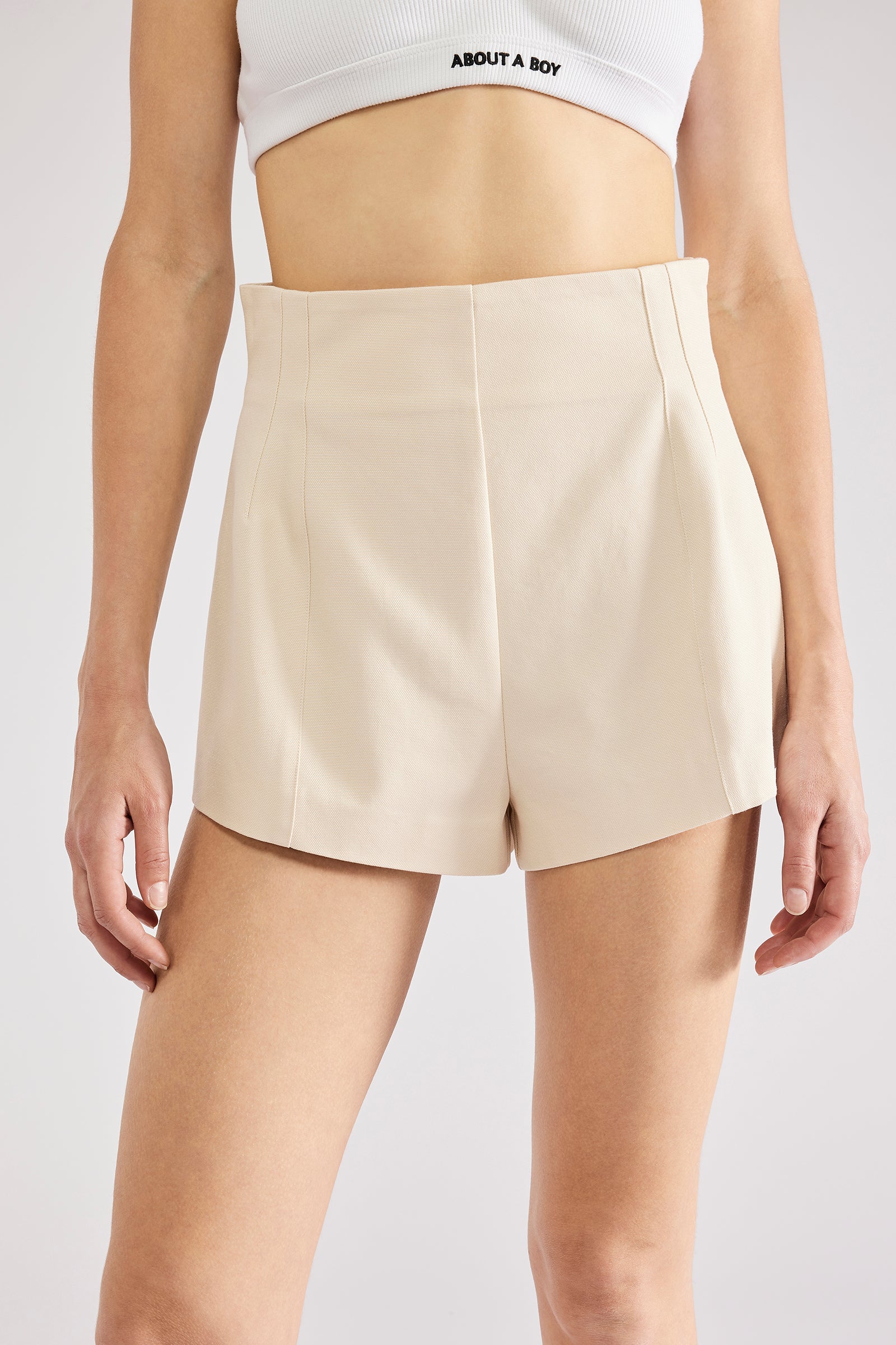 SHORT STELLA