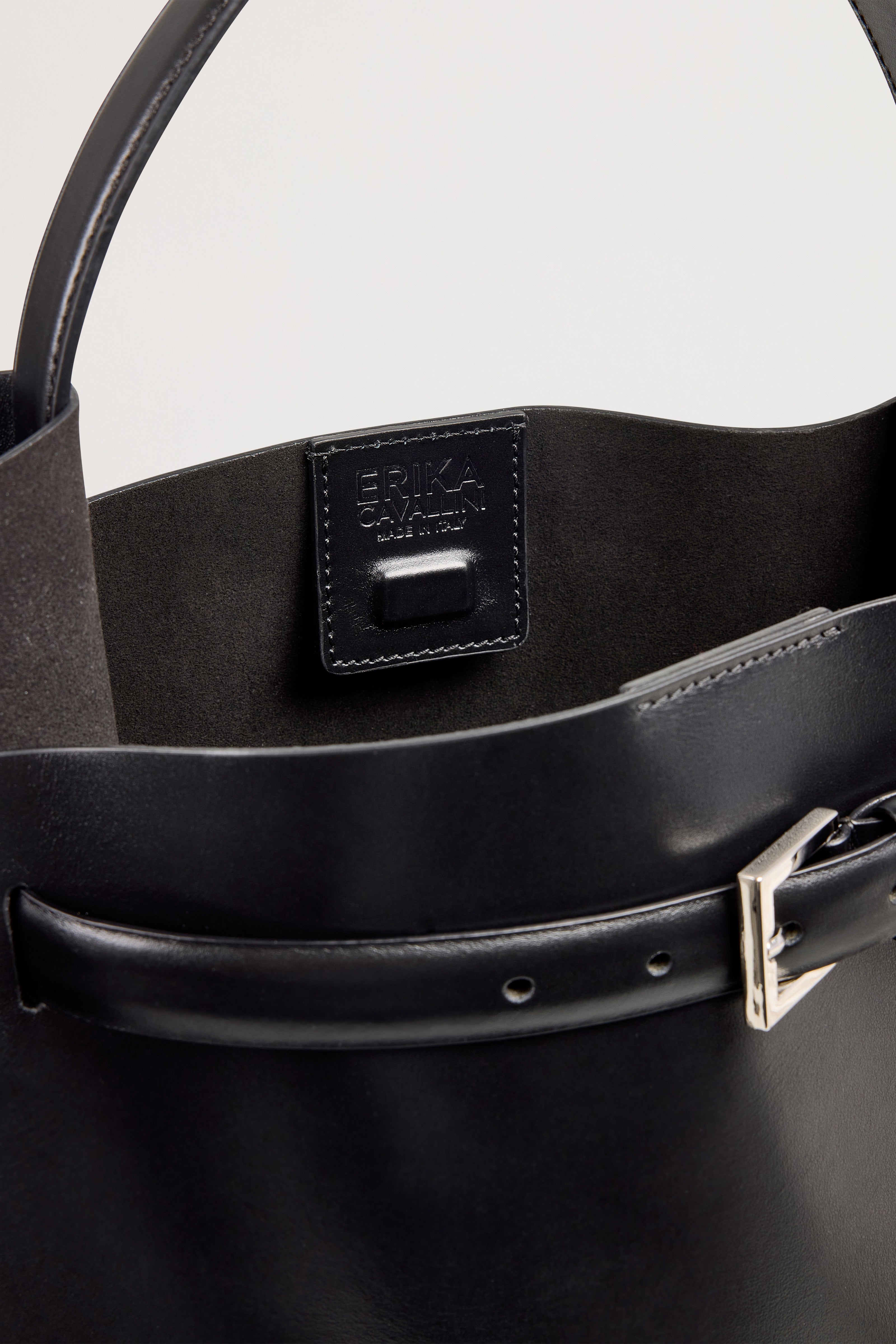 BAG LIA